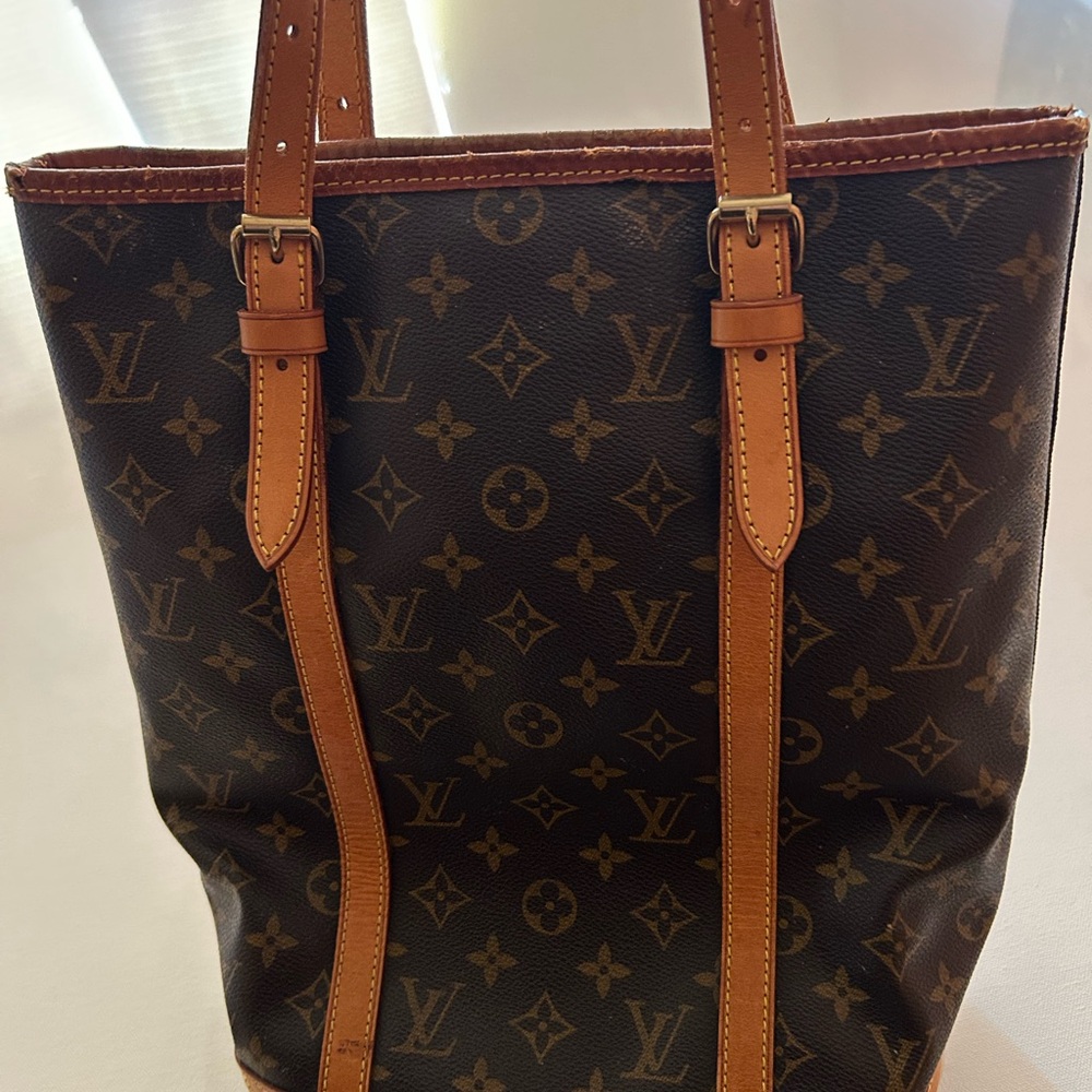 Louis Vuitton Bucket Bag with Leather Straps - Picture 2 of 10